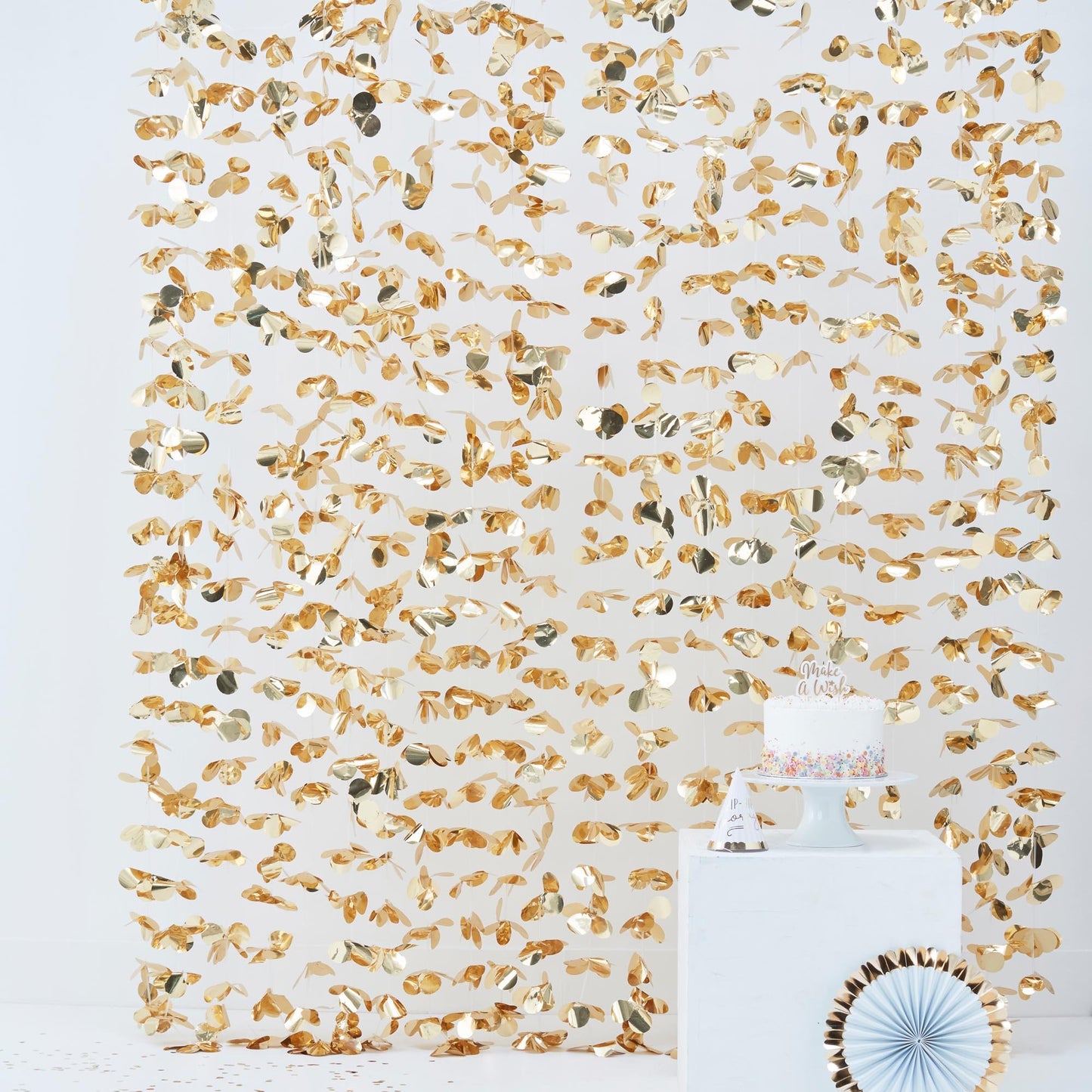 Pick & Mix Backdrop Photobooth Gold